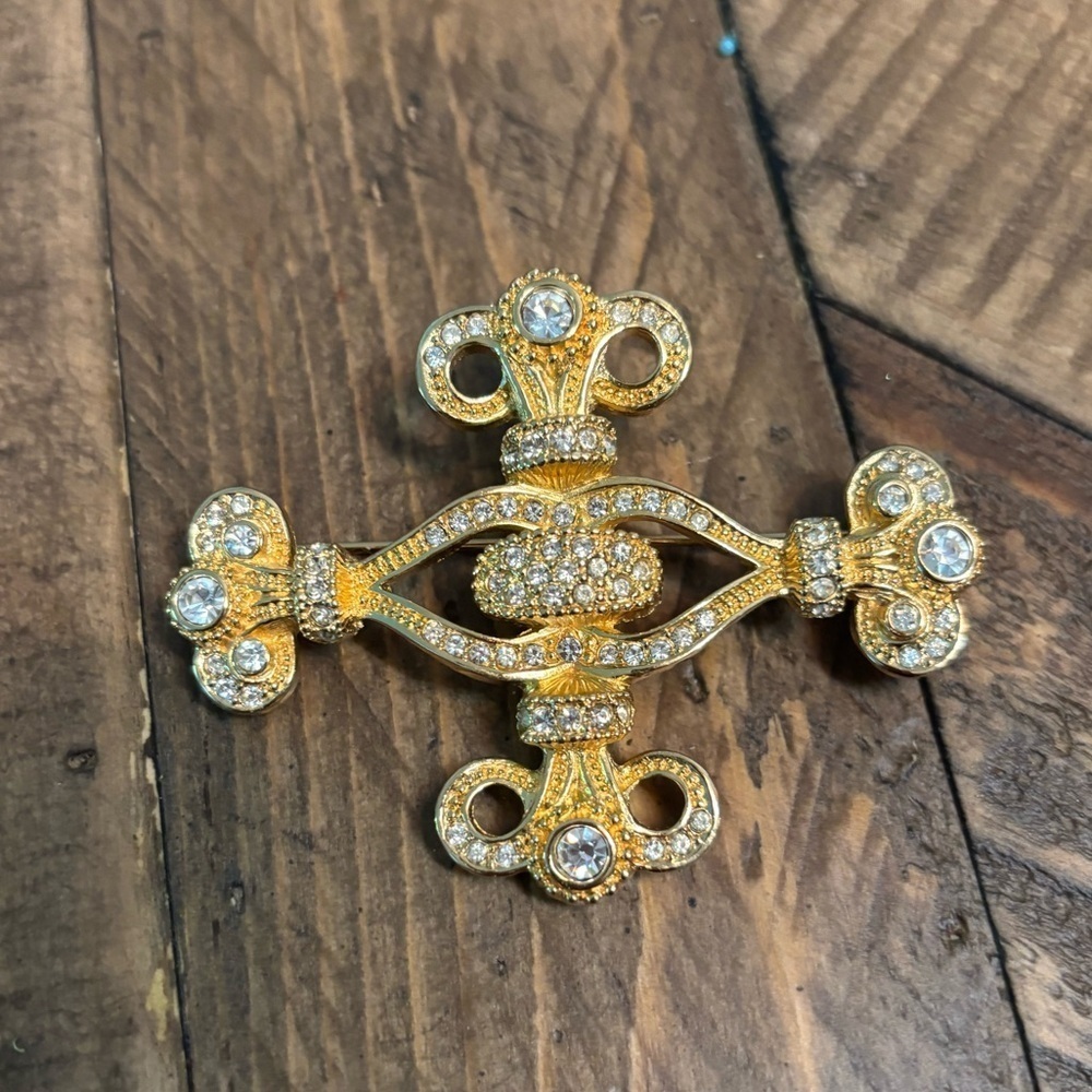 Vintage Christian Dior Designer Gold Tone Cross Form Jewelry Brooch